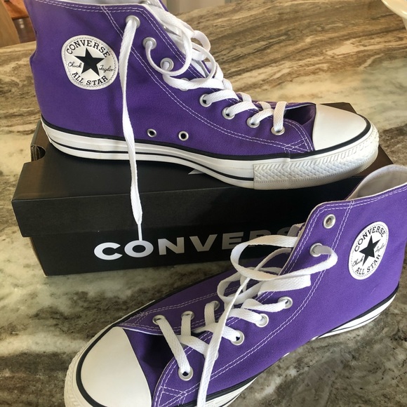 Converse Purple Tennis Shoes